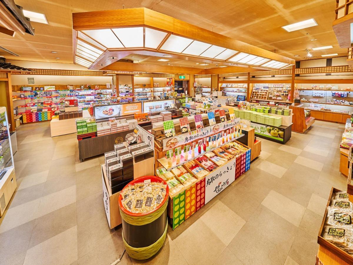 Ooedo Onsen Monogatari Premium Saiki Bekkan Misasa Exterior photo
