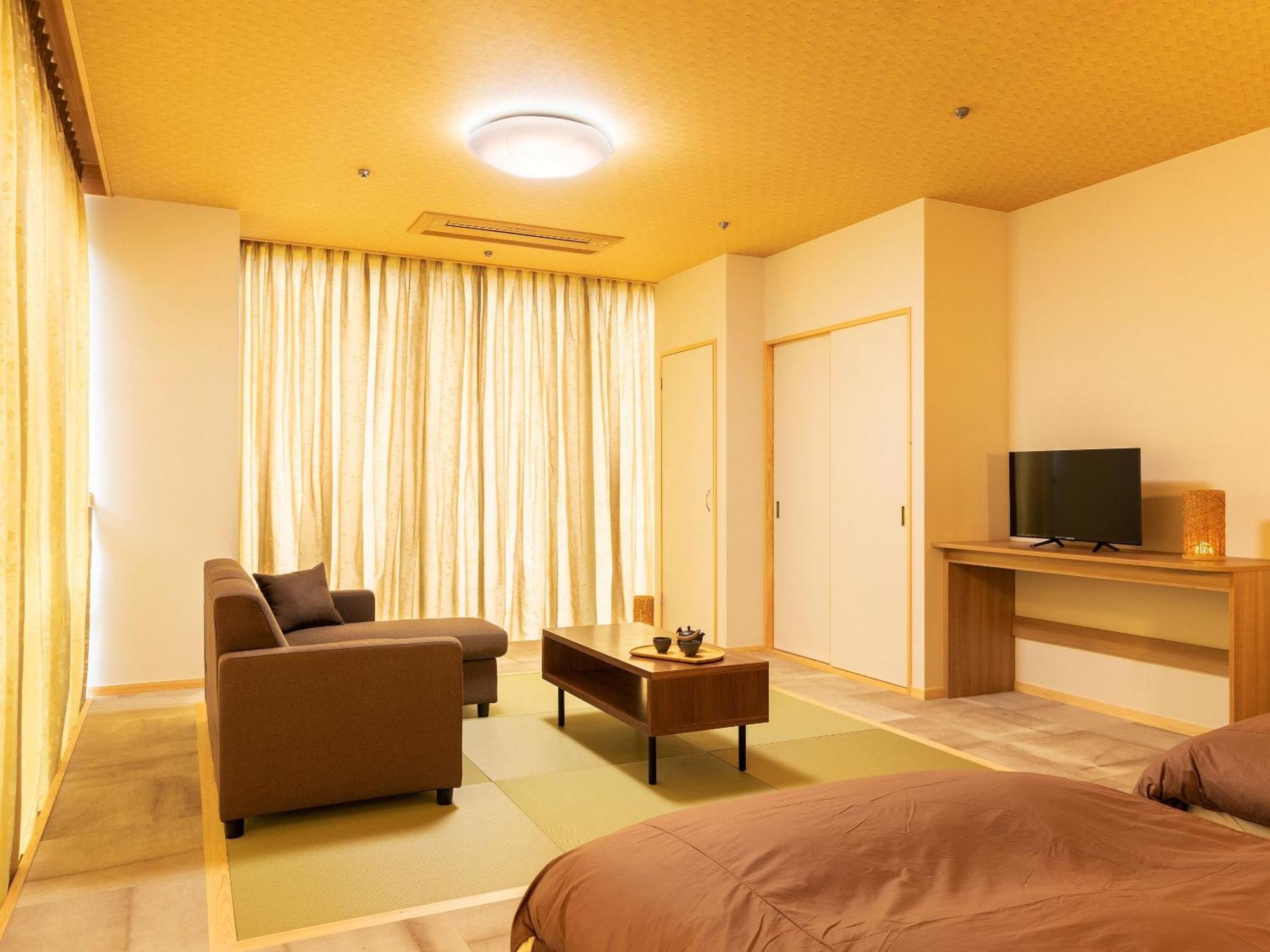 Ooedo Onsen Monogatari Premium Saiki Bekkan Misasa Room photo